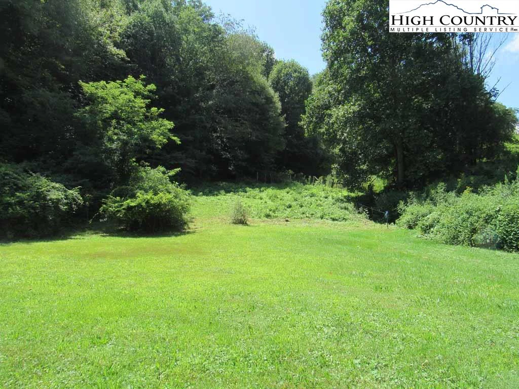 Image number 4 for the current listing