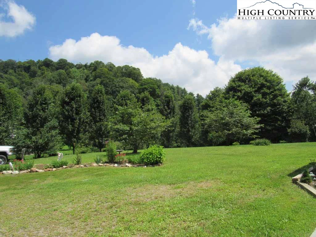 Image number 20 for the current listing