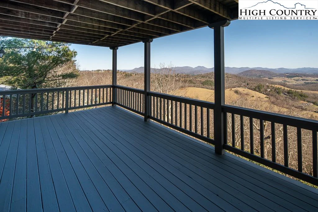 Image number 16 for the current listing