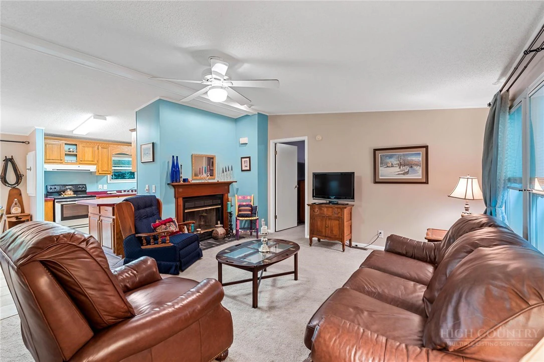 Image number 6 for the current listing