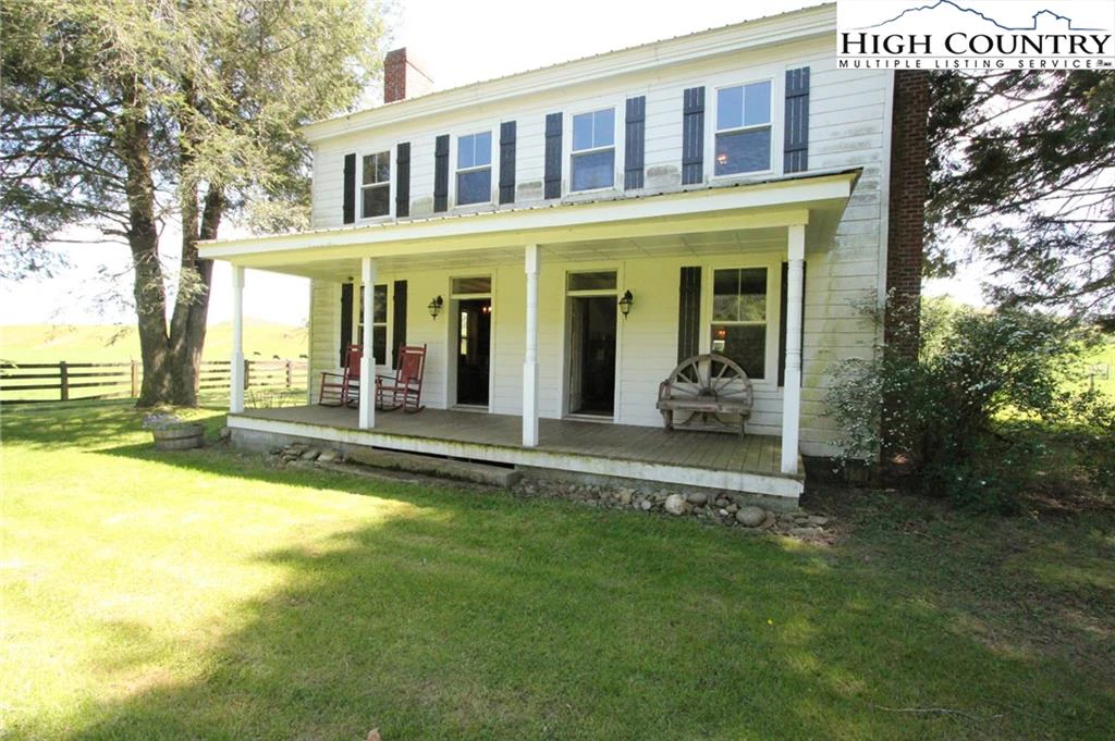 Image number 1 for the current listing