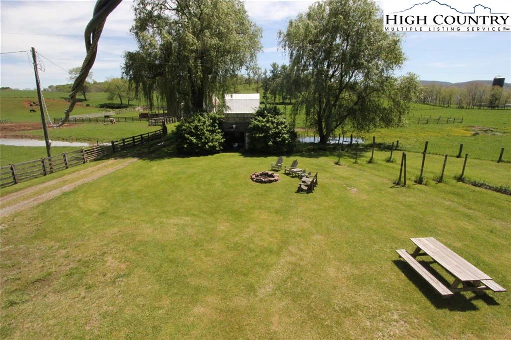 Image number 2 for the current listing