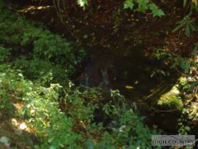 Image number 19 for the current listing