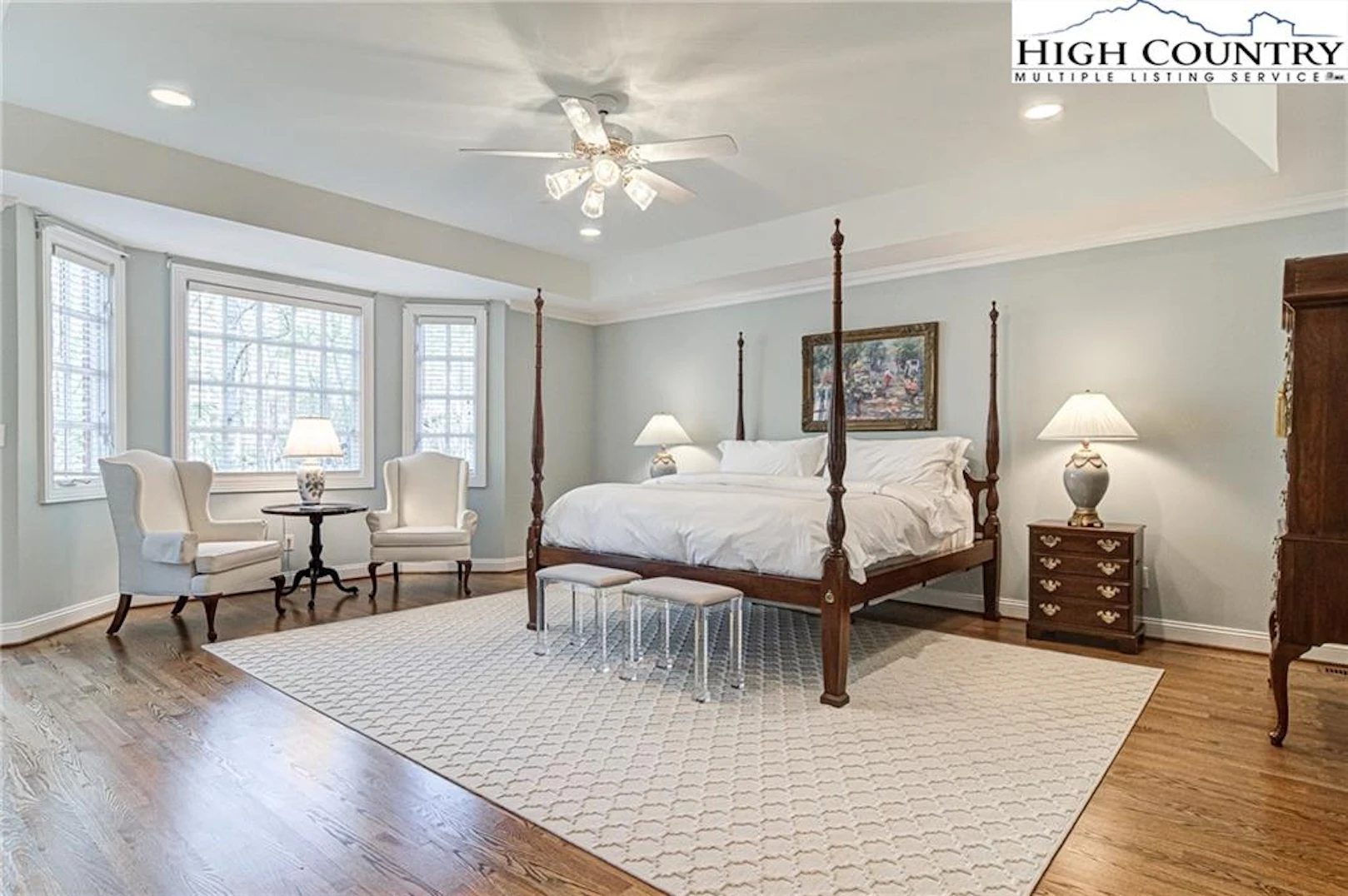 Image number 13 for the current listing