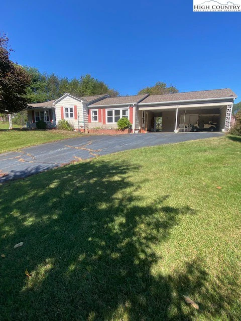 Image number 1 for the current listing
