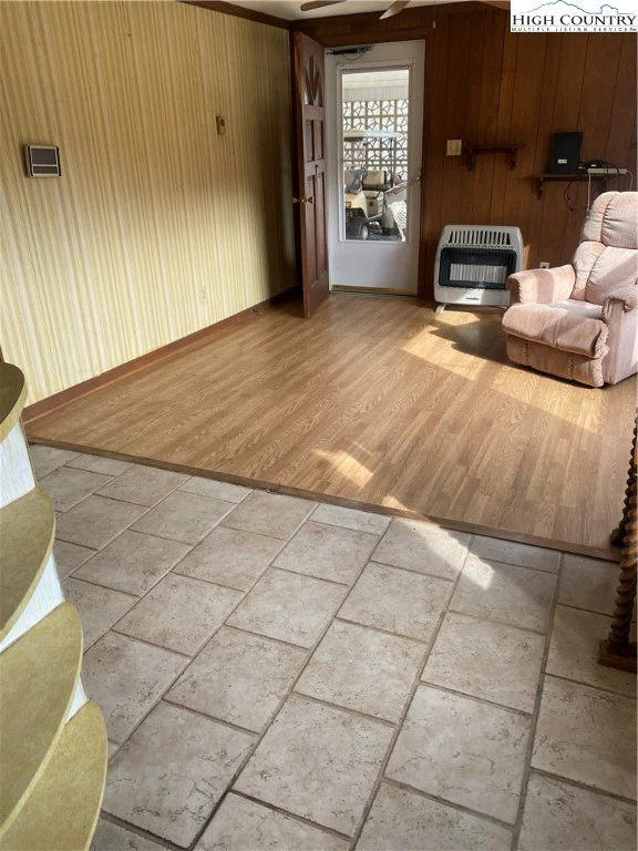 Image number 5 for the current listing