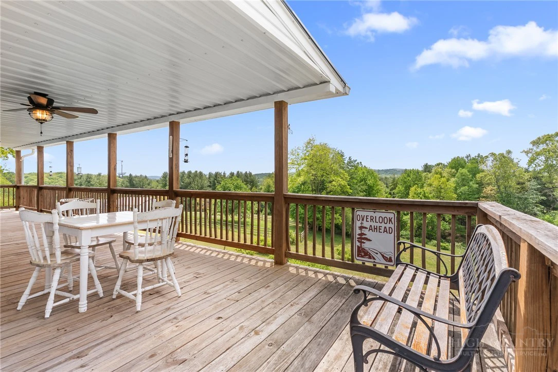 Image number 4 for the current listing
