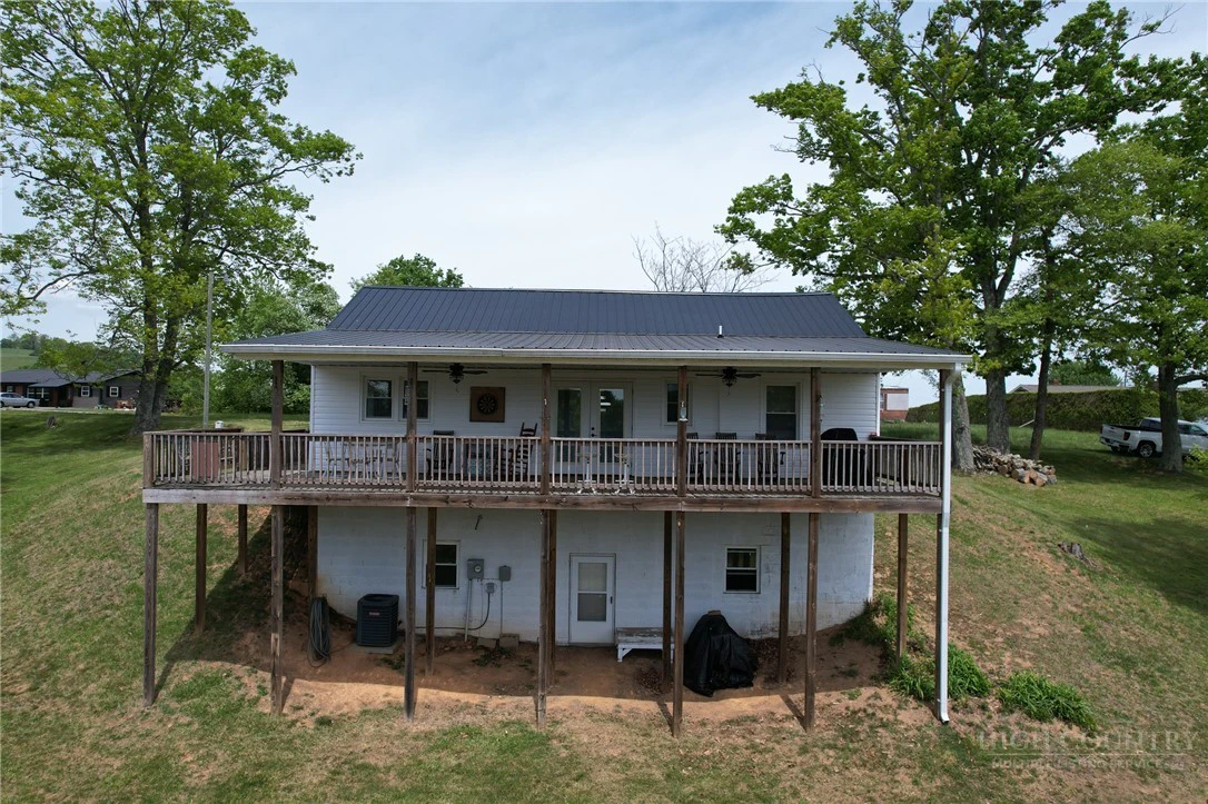 Image number 7 for the current listing