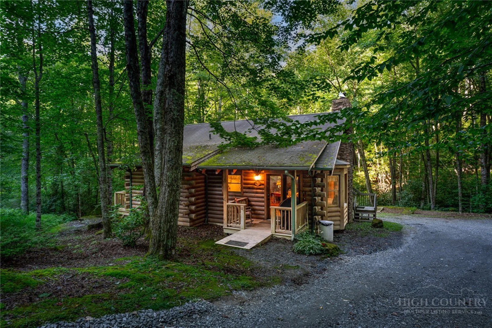 Image number 1 for the current listing