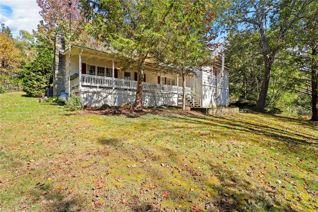 Image number 15 for the current listing
