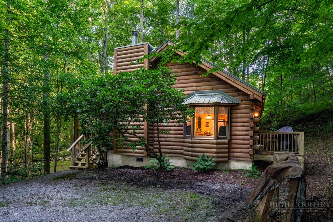 Image number 2 for the current listing