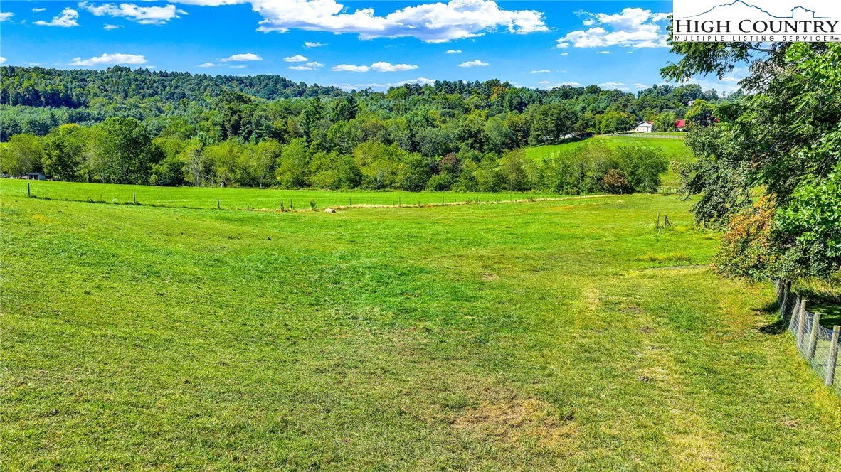 Image number 9 for the current listing