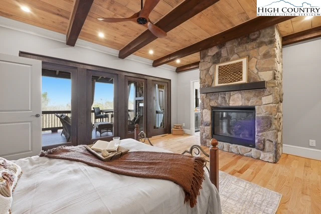 Image number 8 for the current listing