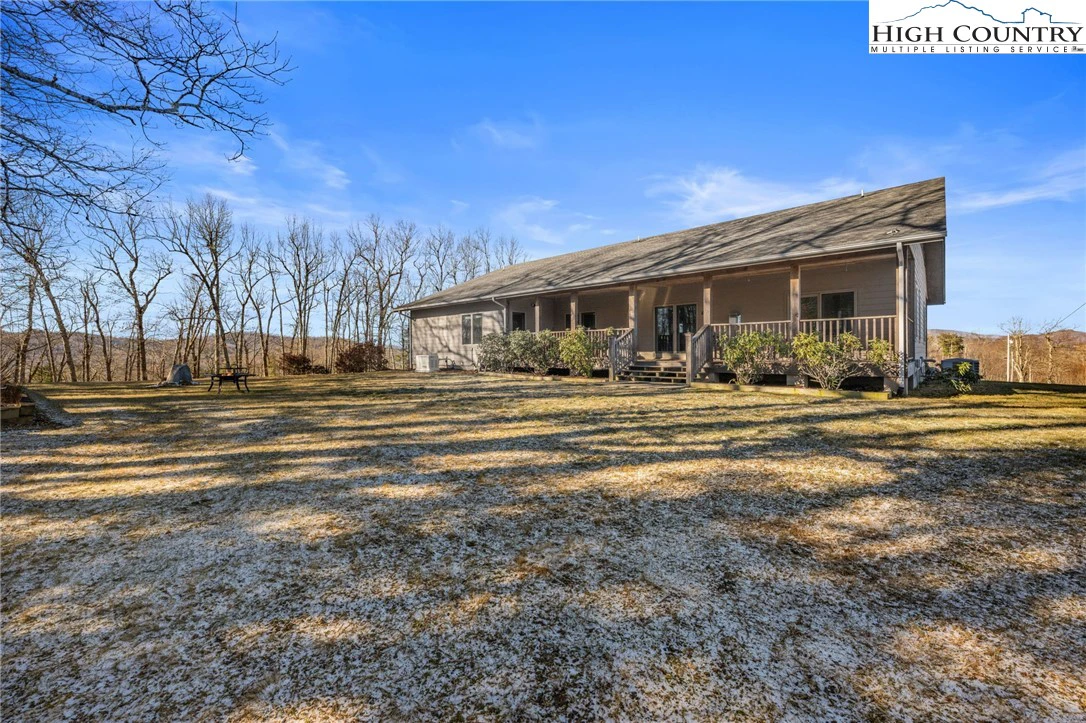 Image number 18 for the current listing