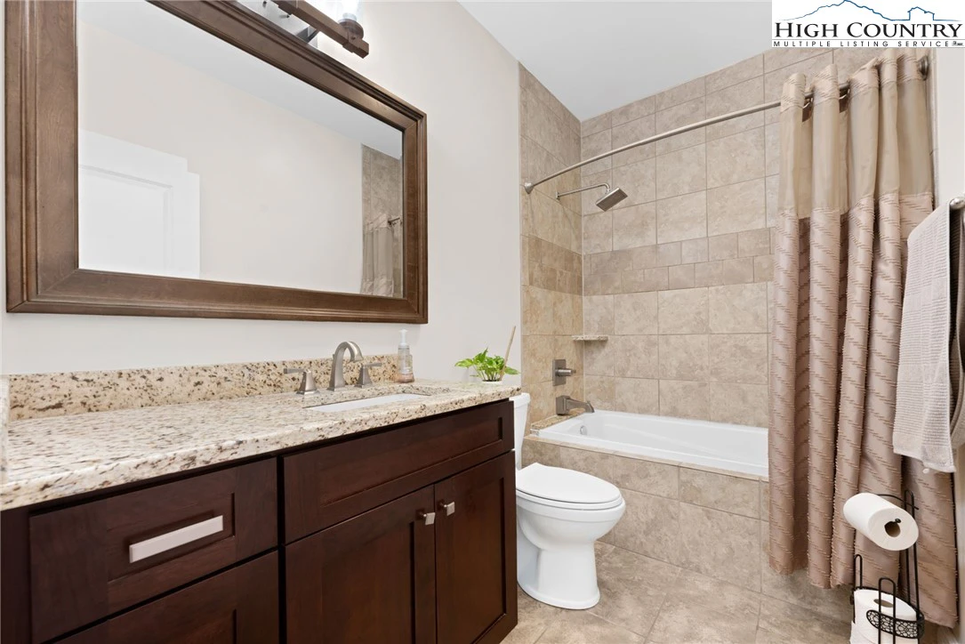 Image number 6 for the current listing