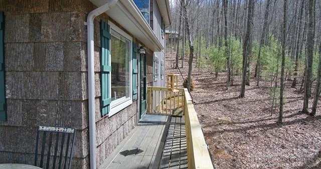 Image number 7 for the current listing
