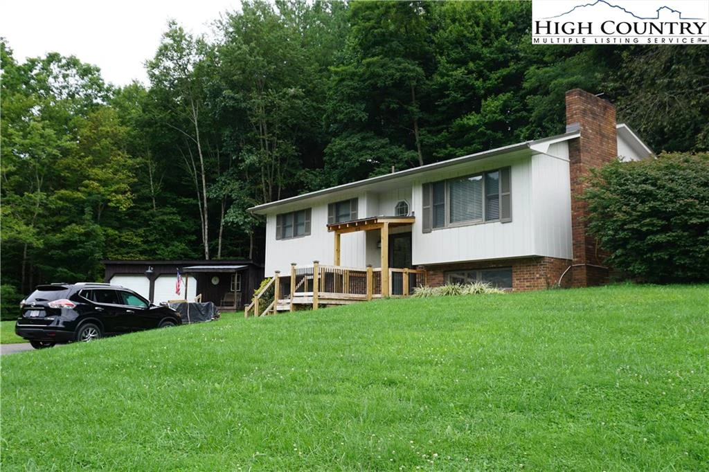 Image number 3 for the current listing
