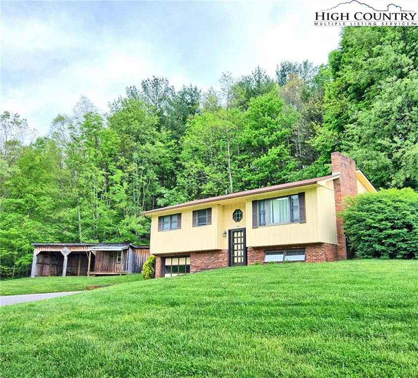 Image number 1 for the current listing