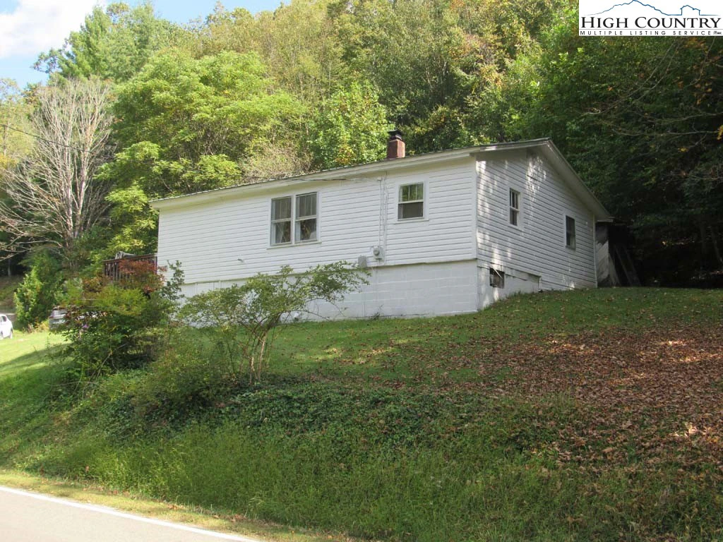 Image number 20 for the current listing