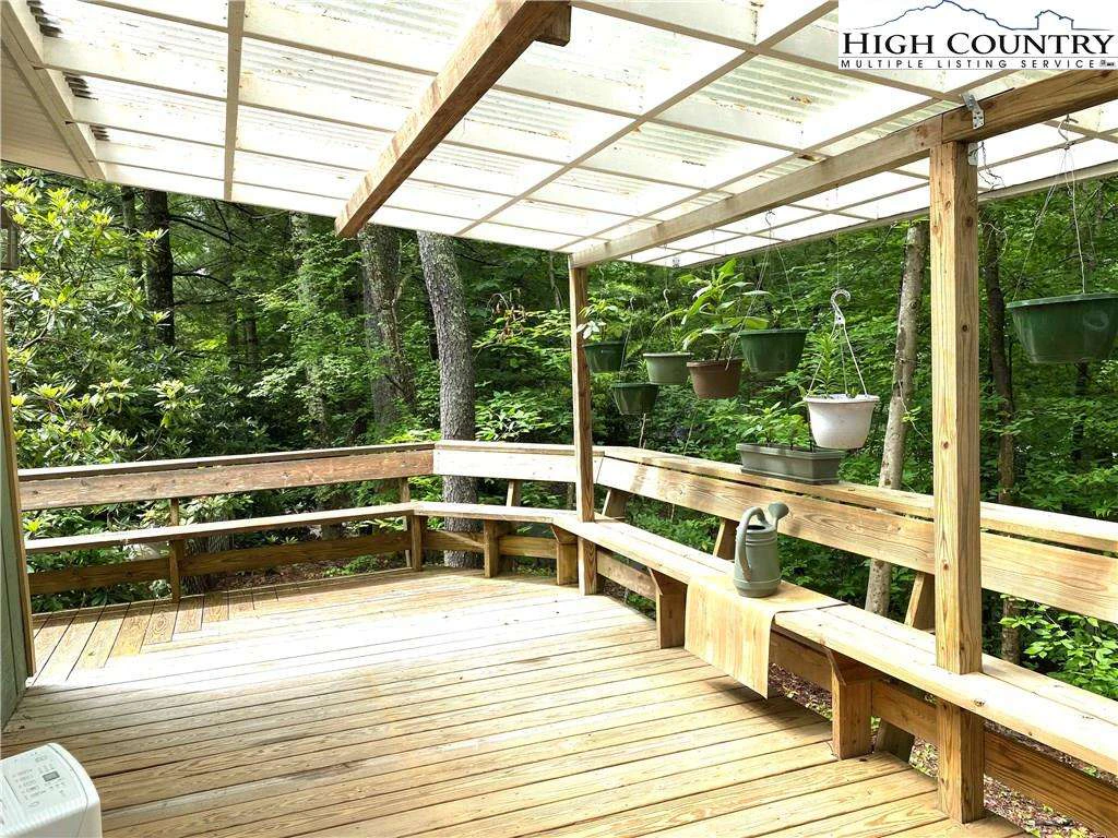 Image number 6 for the current listing