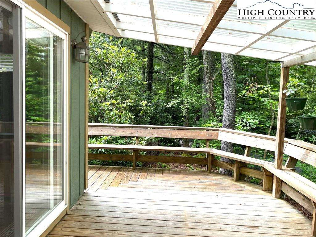 Image number 9 for the current listing