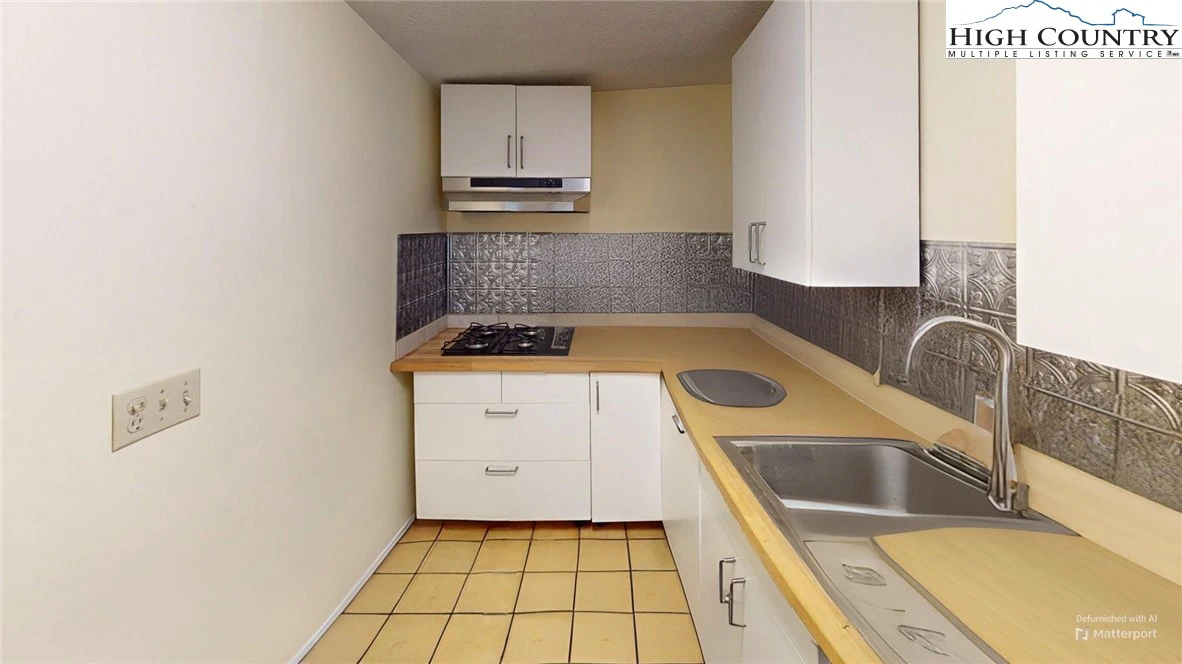 Image number 13 for the current listing