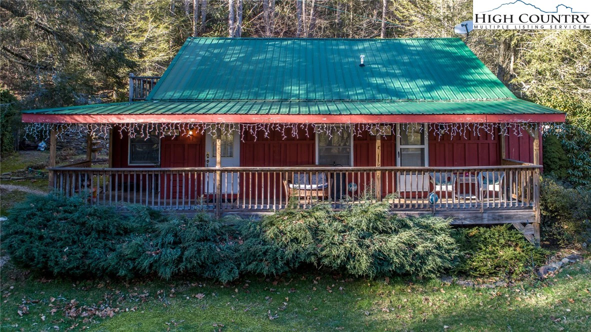 Image number 10 for the current listing