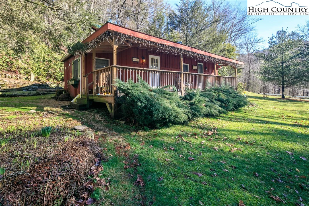 Image number 11 for the current listing