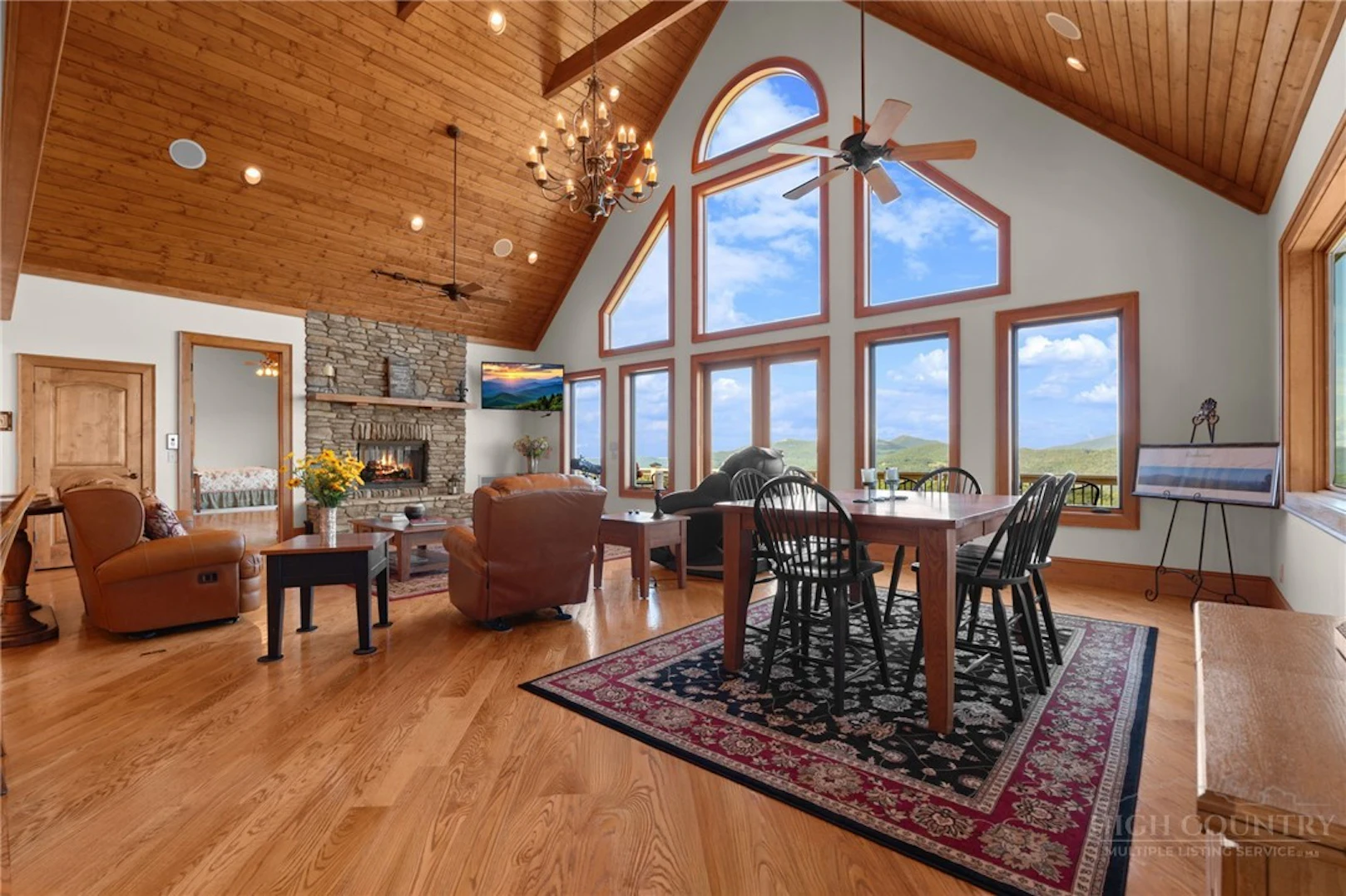Image number 8 for the current listing