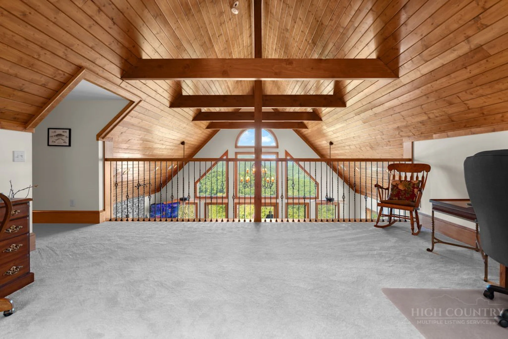 Image number 16 for the current listing