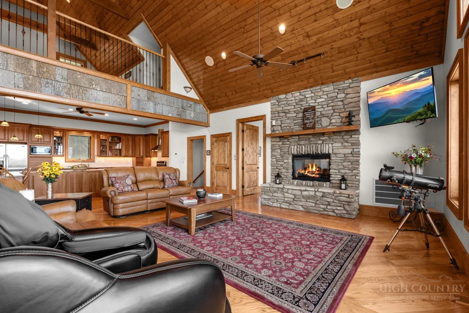 Image number 15 for the current listing