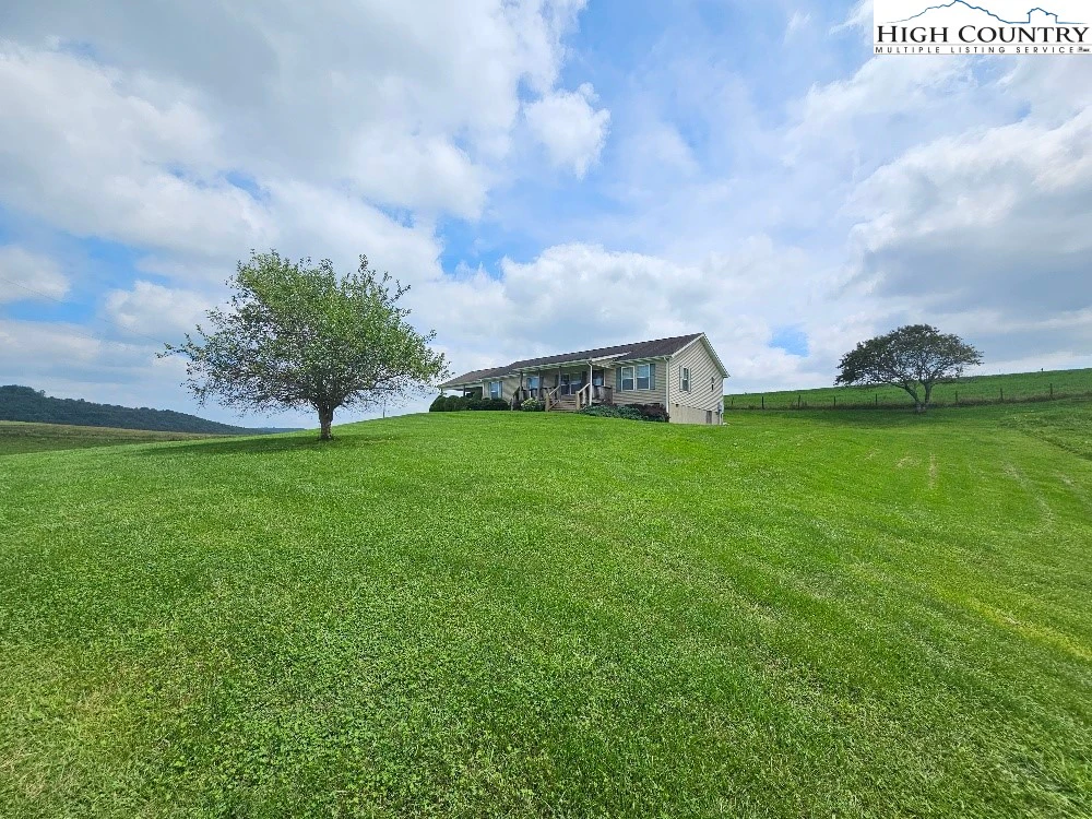 Image number 23 for the current listing