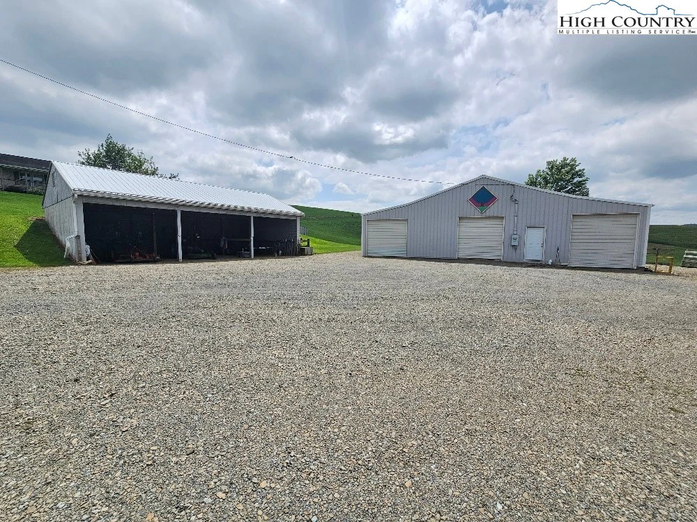 Image number 5 for the current listing