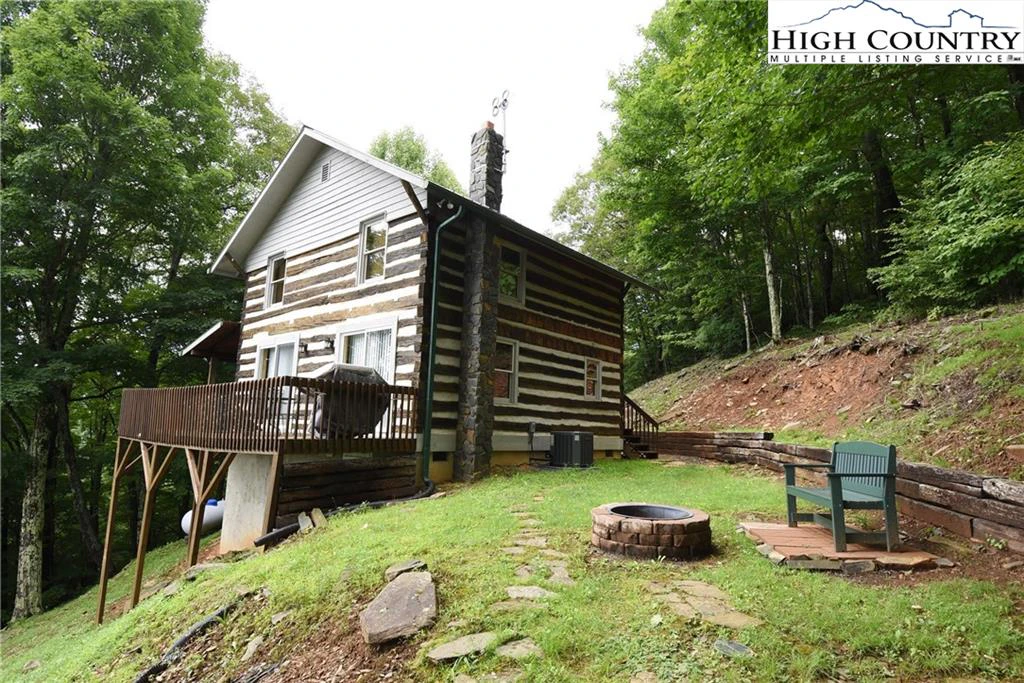 Image number 1 for the current listing