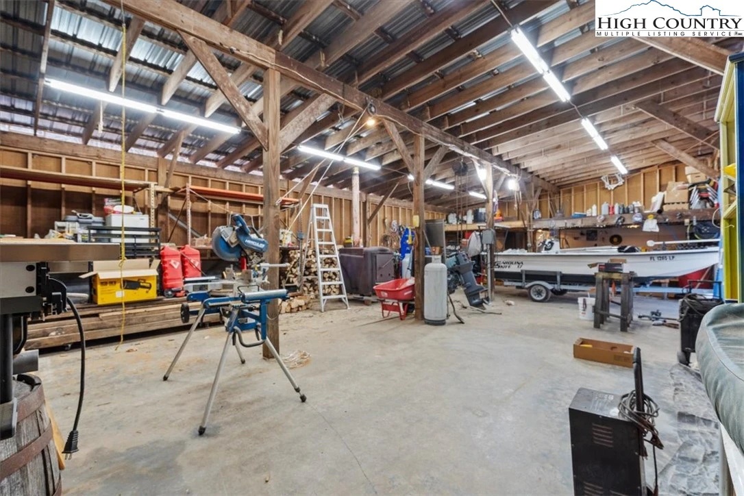Image number 2 for the current listing
