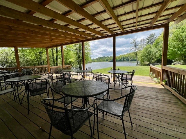 Image number 7 for the current listing