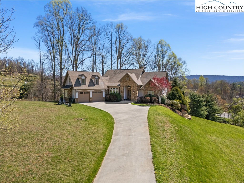 Image number 19 for the current listing