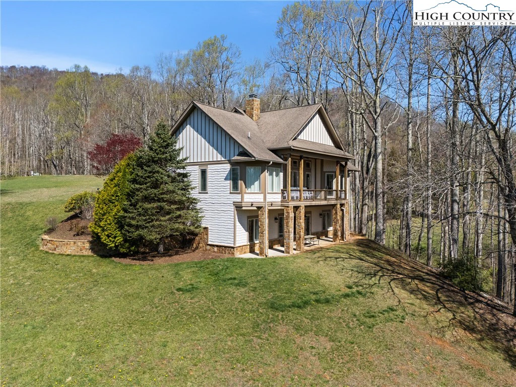 Image number 21 for the current listing