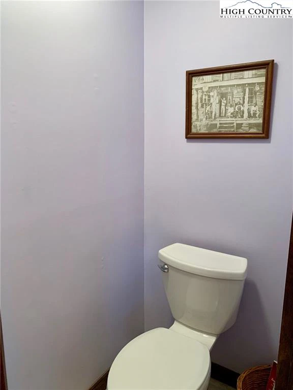 Image number 6 for the current listing
