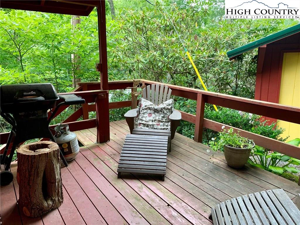 Image number 4 for the current listing