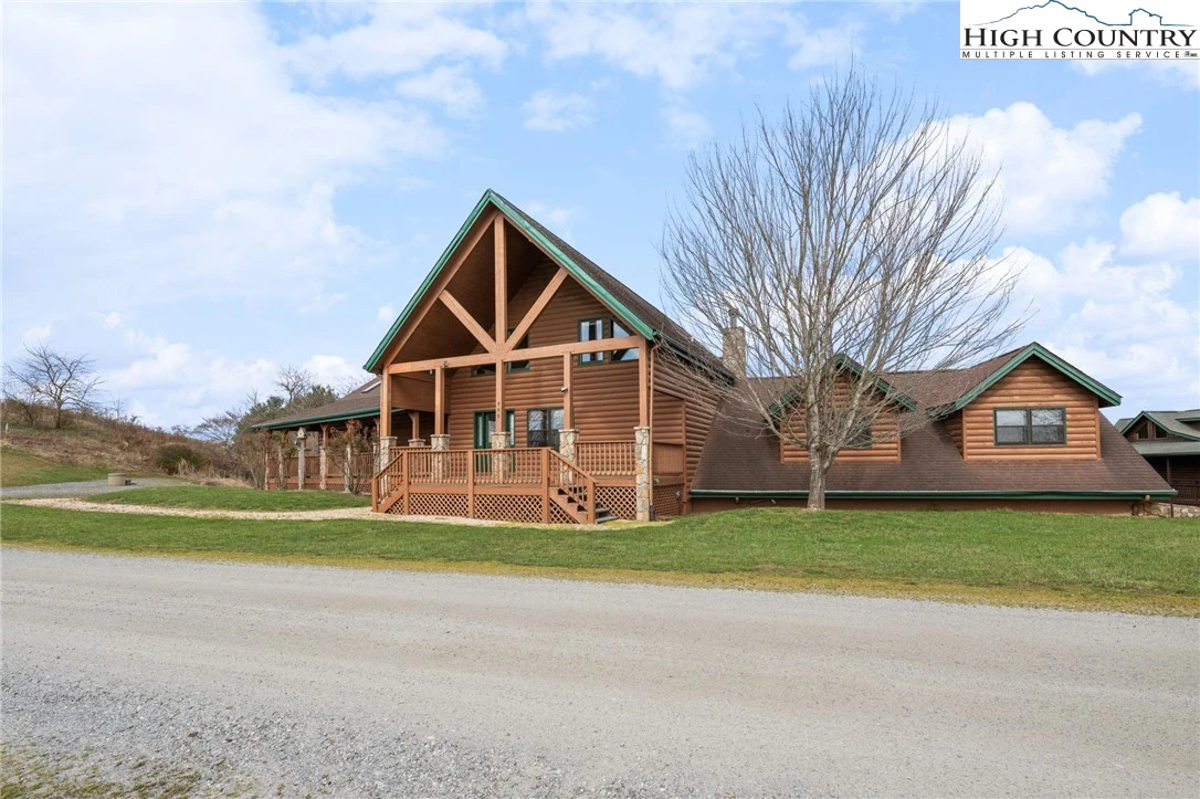 Image number 13 for the current listing