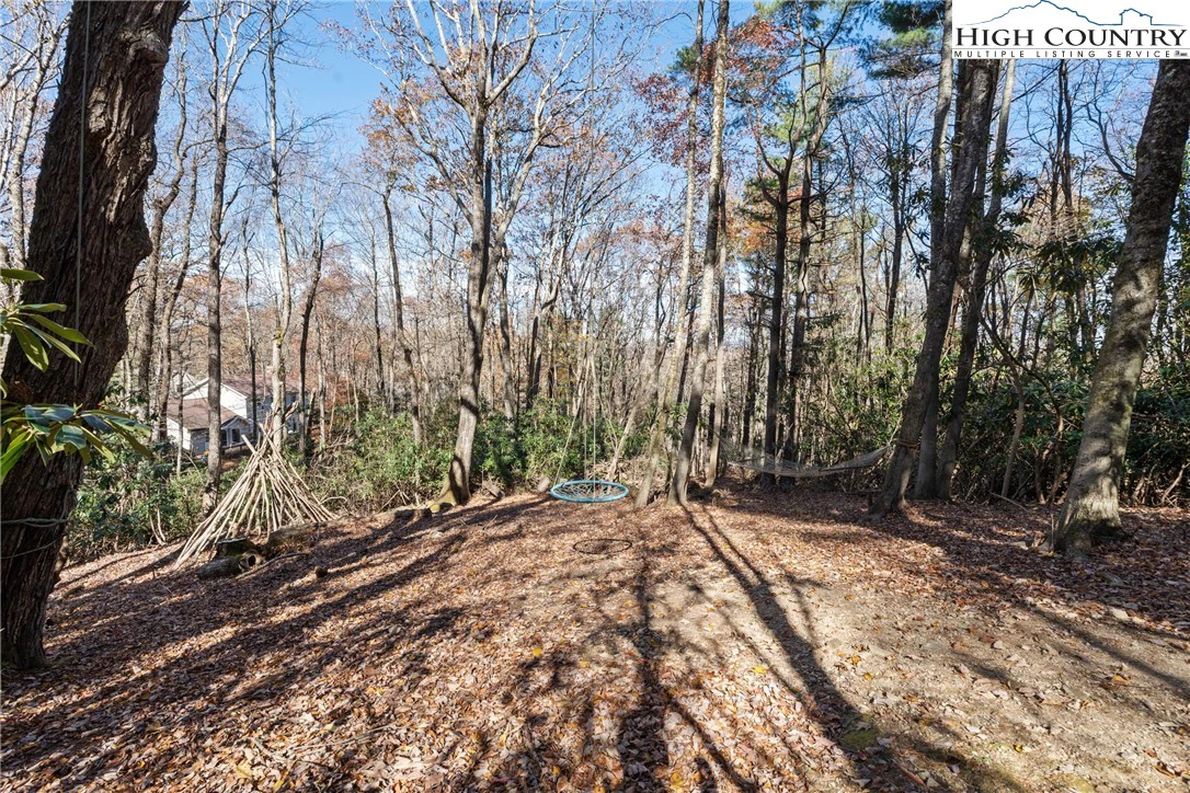 Image number 18 for the current listing
