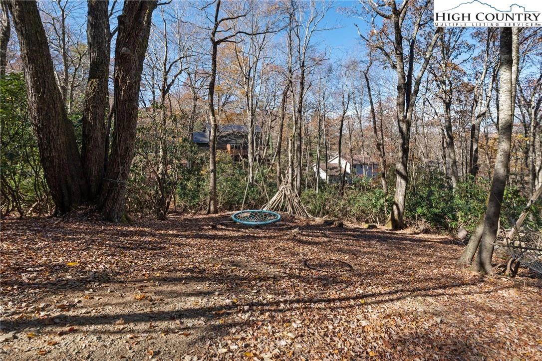 Image number 19 for the current listing