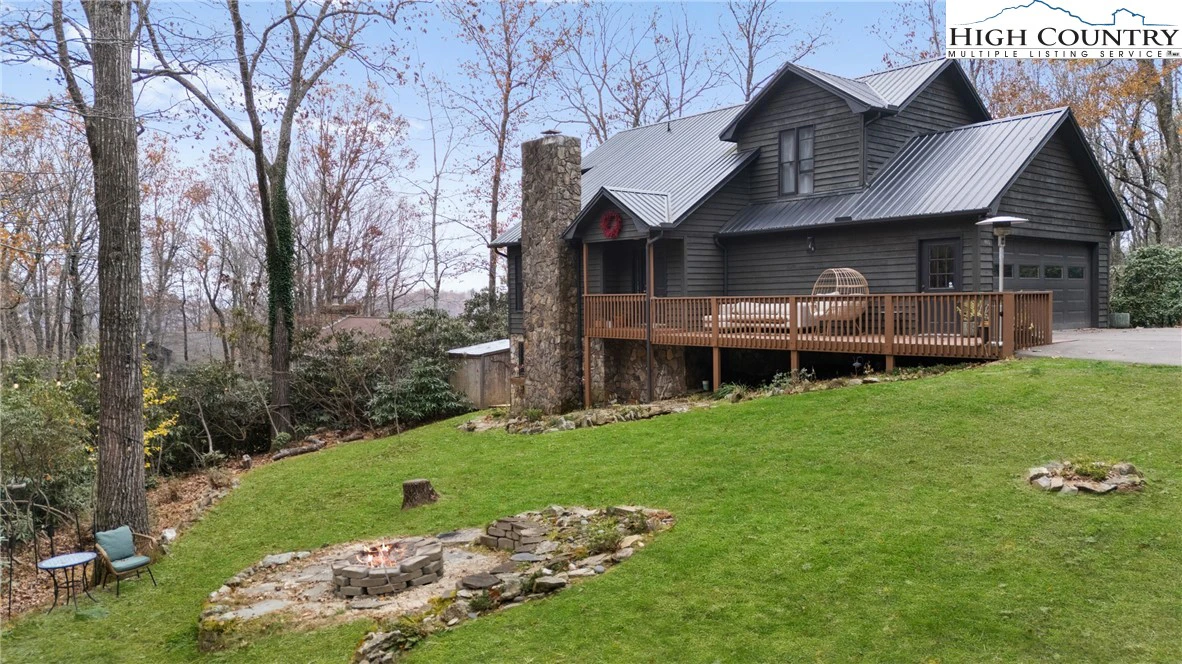 Image number 1 for the current listing