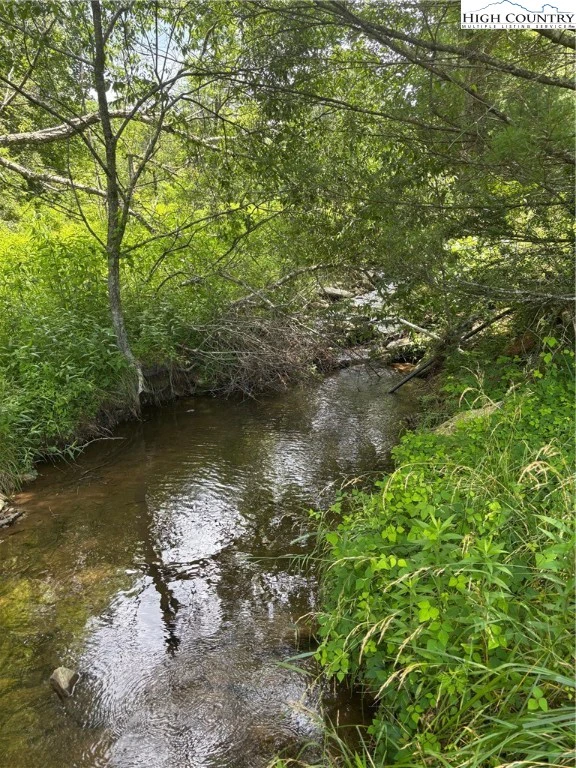 Image number 18 for the current listing