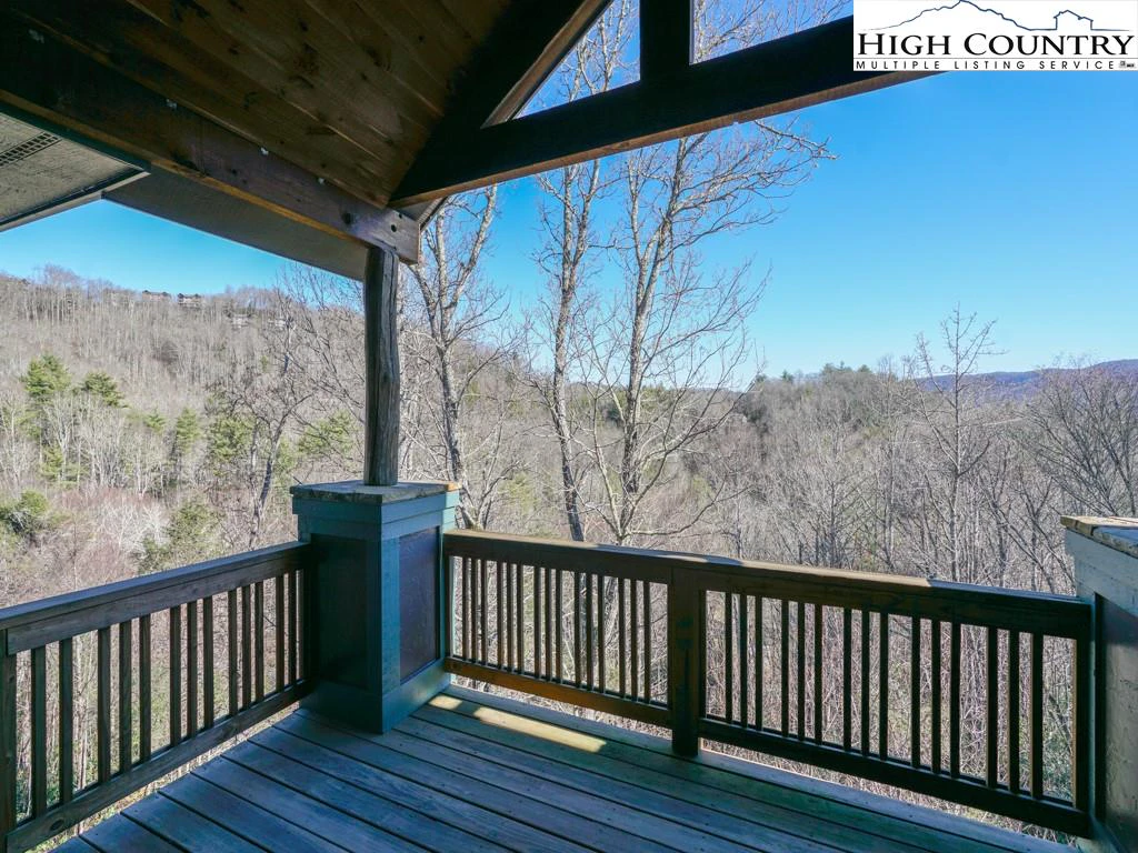 Image number 7 for the current listing