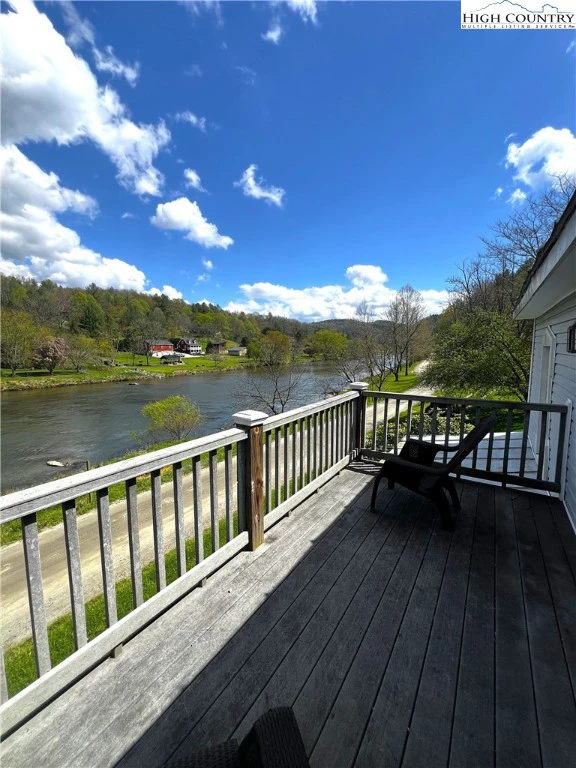Image number 10 for the current listing