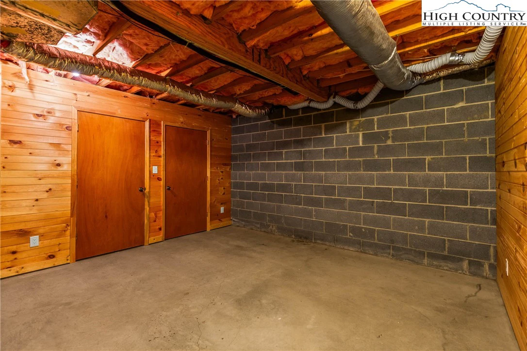 Image number 2 for the current listing