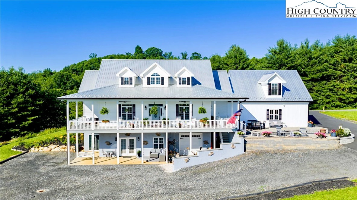 Image number 2 for the current listing