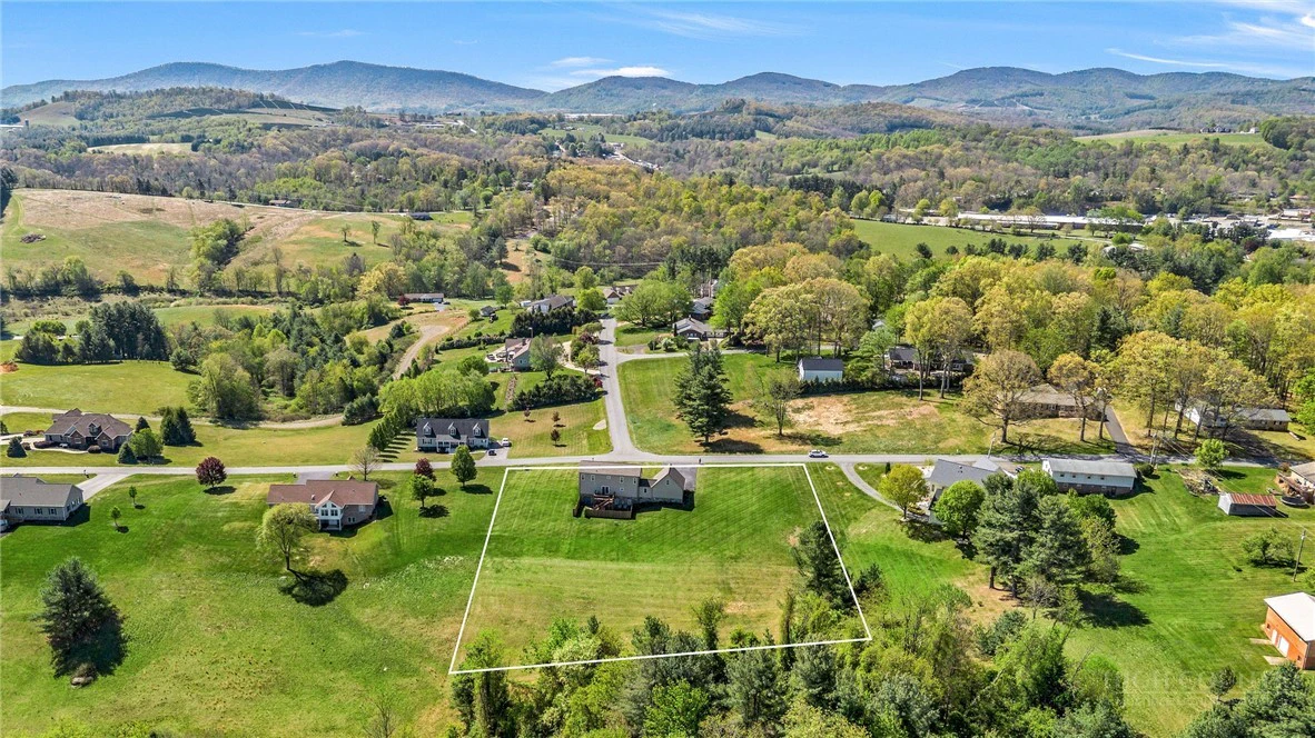 Image number 21 for the current listing